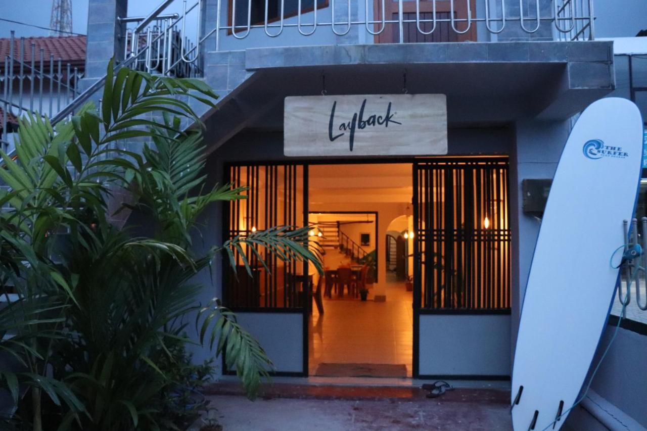 Layback Boutique Surf & Yoga Camp Sri Lanka Hostel Weligama Exterior photo
