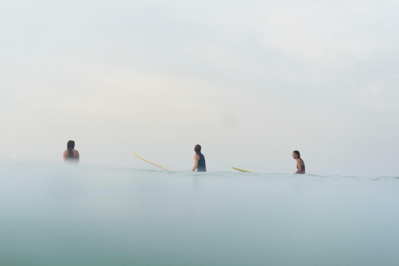 Layback Boutique Surf & Yoga Camp Sri Lanka Hostel Weligama Exterior photo